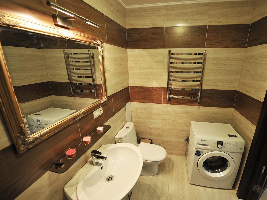 Apartment On Knyagini Olga Street リヴィウ エクステリア 写真
